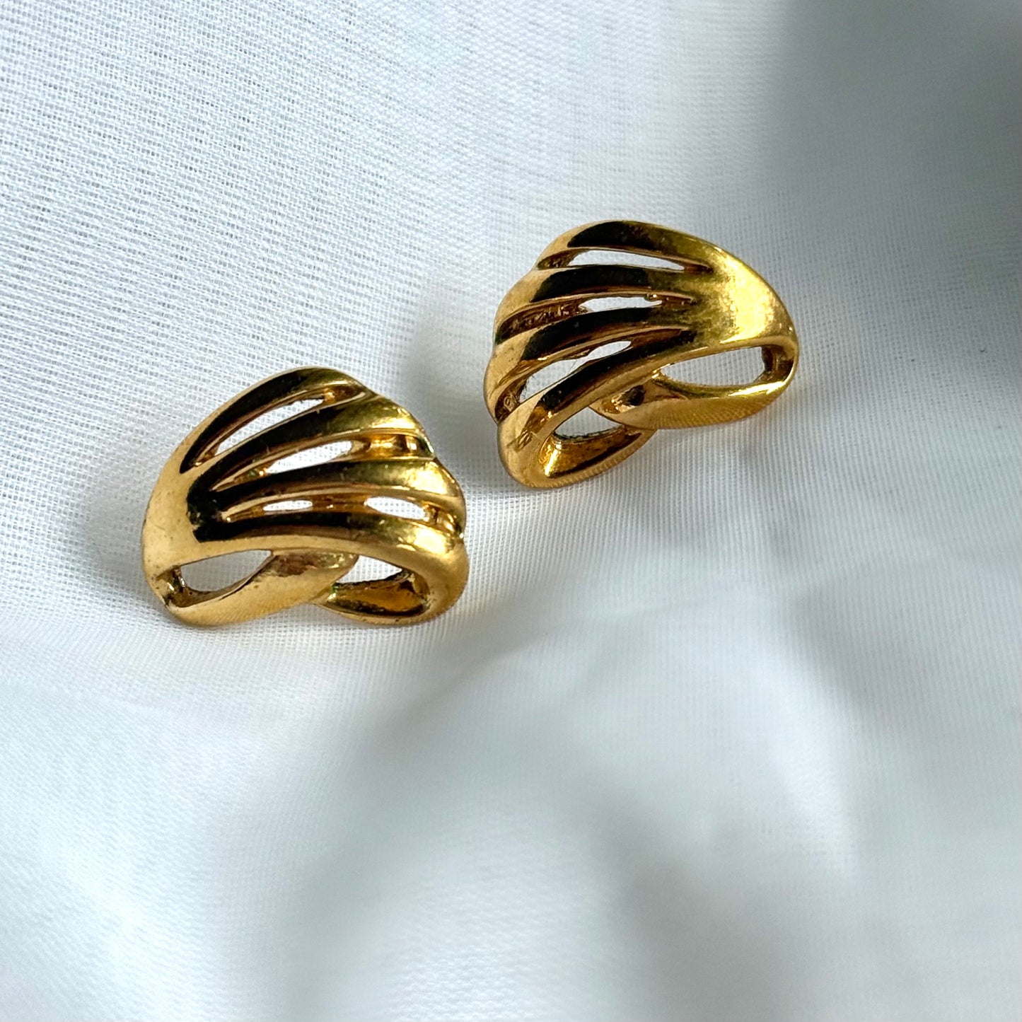 Secondhand Gold Toned Swirl Earrings