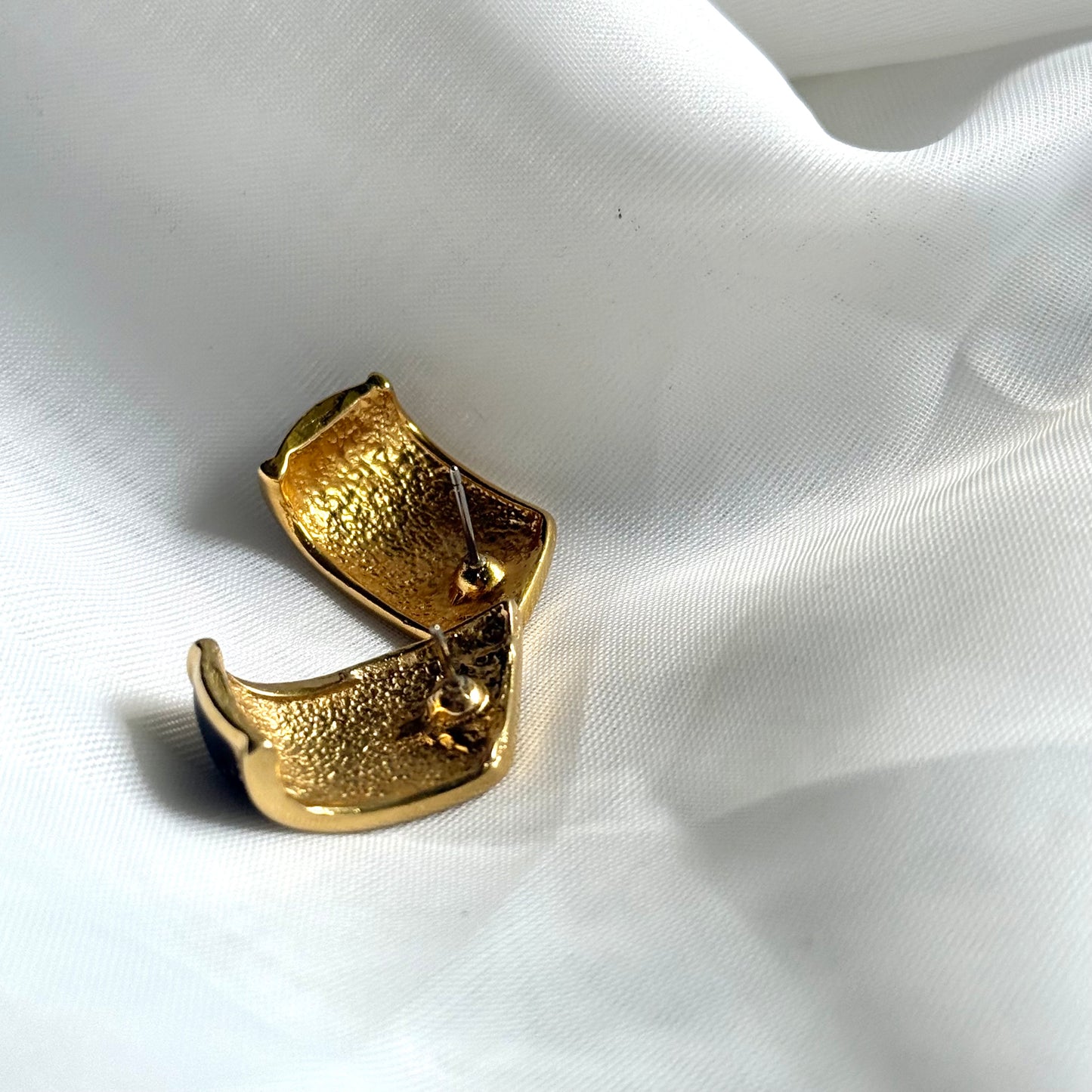 Secondhand Black & Gold Toned Earrings
