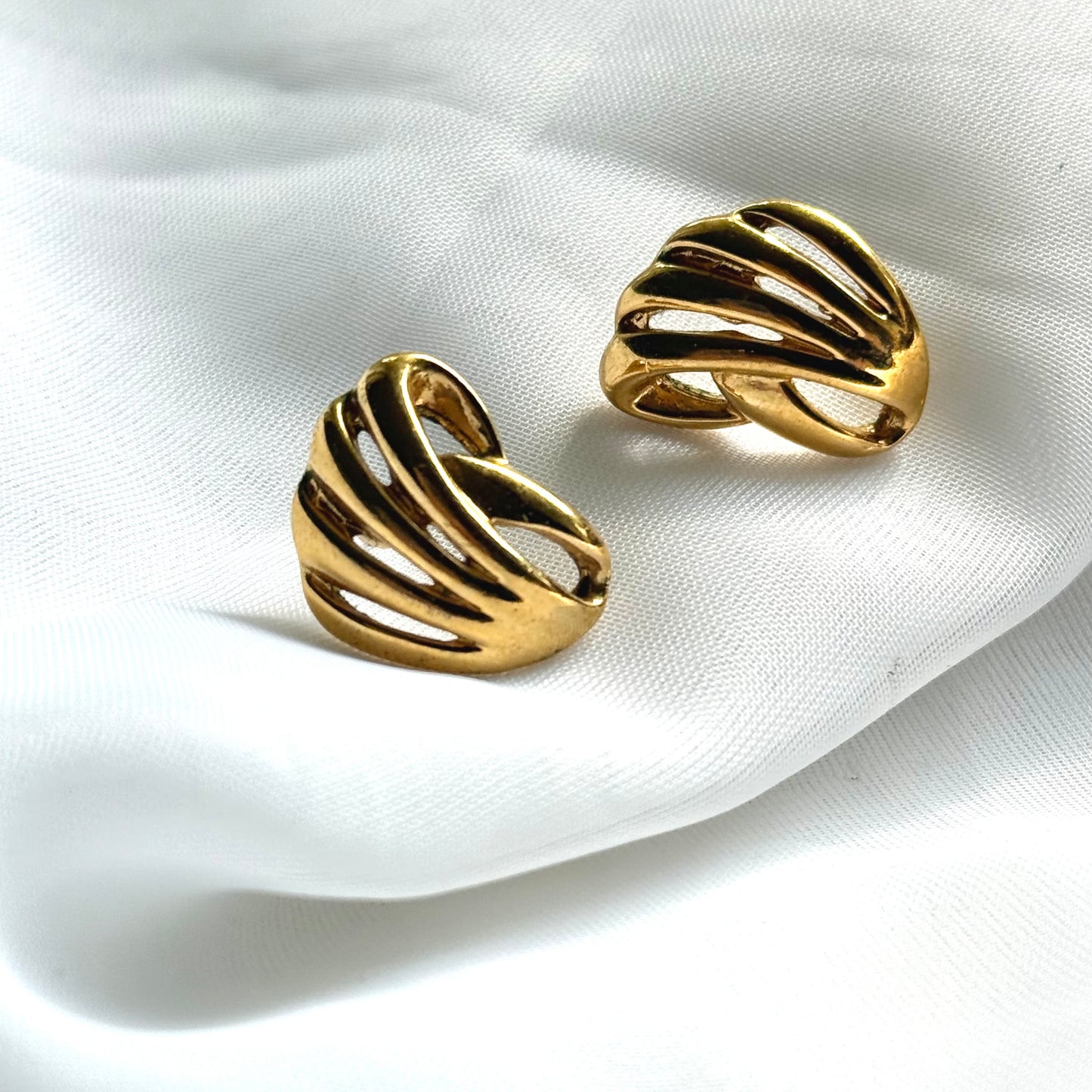 Secondhand Gold Toned Swirl Earrings