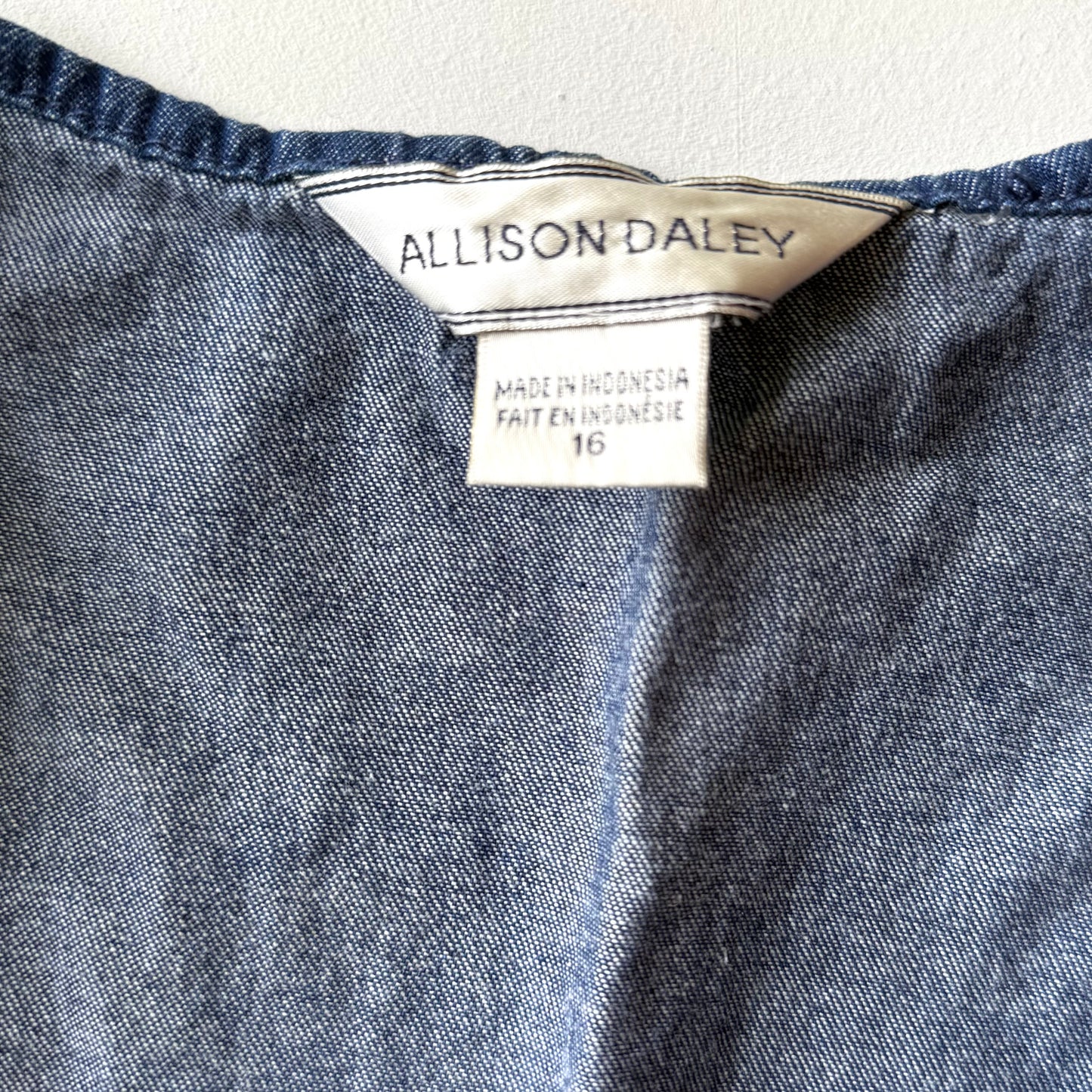 Secondhand Allison Daley, Sailboat Denim Vest