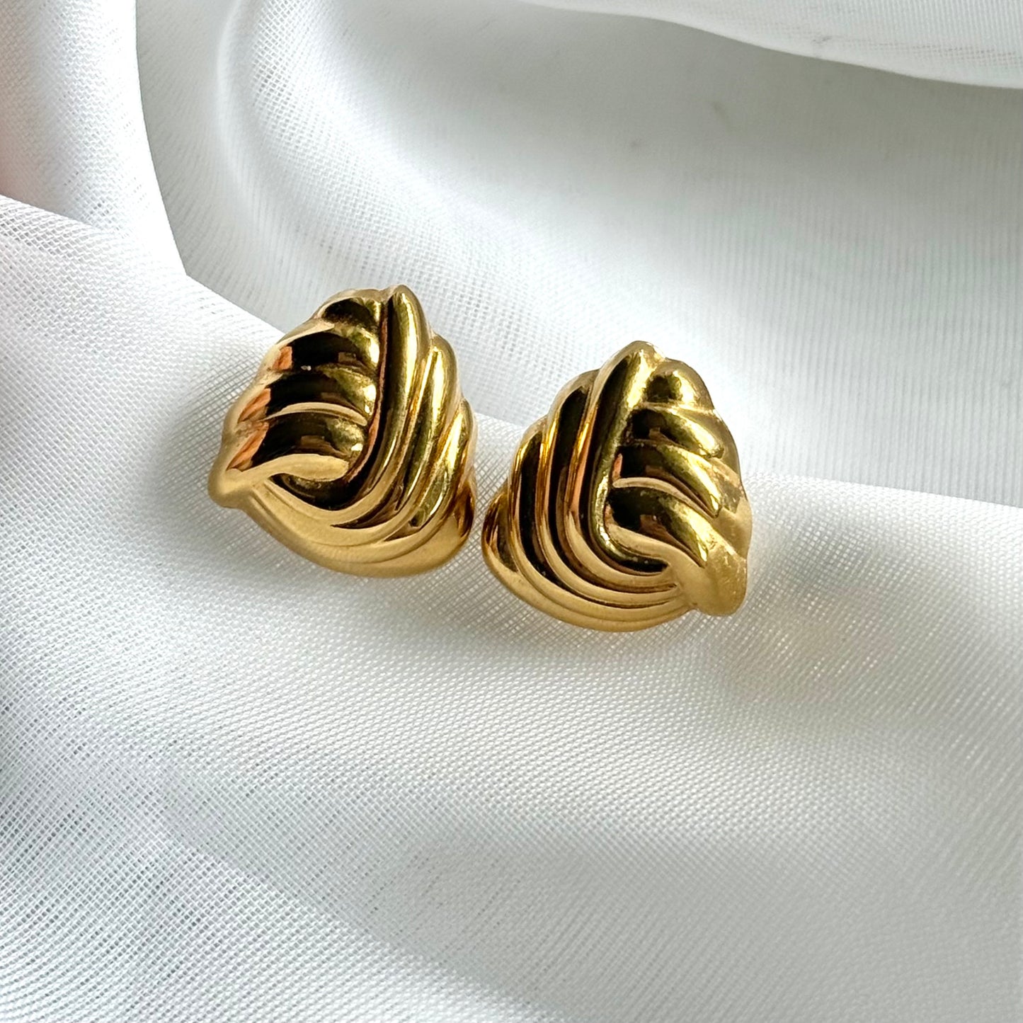 Secondhand Gold Toned Earrings