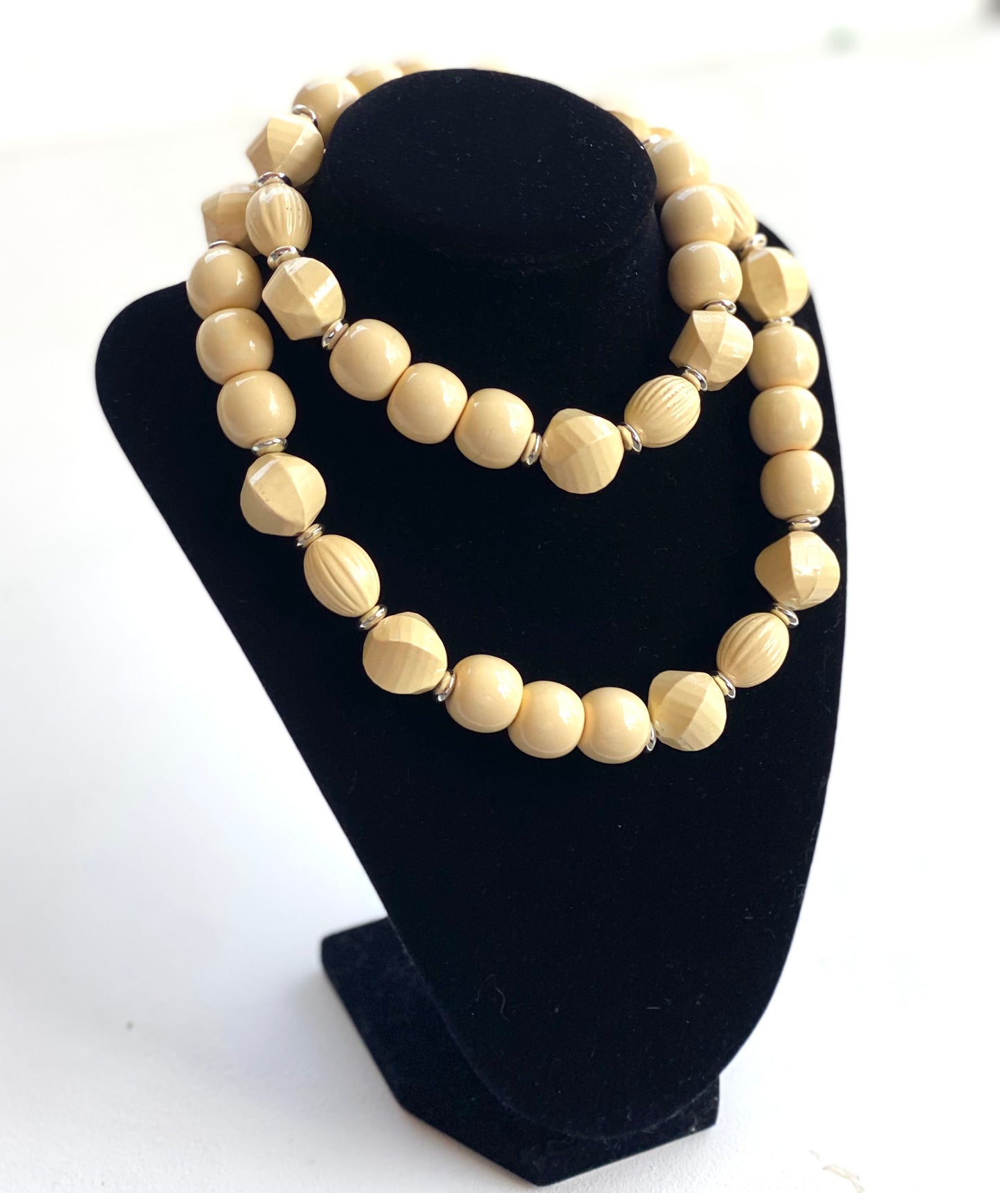 Cream Beaded Vintage Necklace