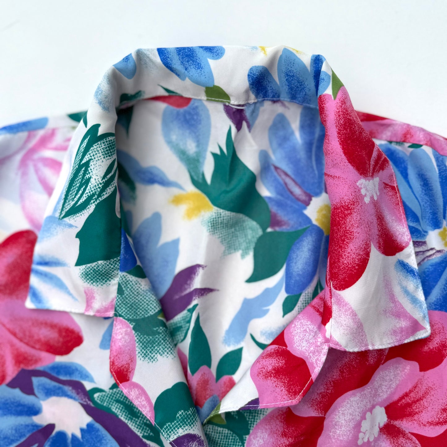 Secondhand Floral Button Down Short Sleeve Shirt