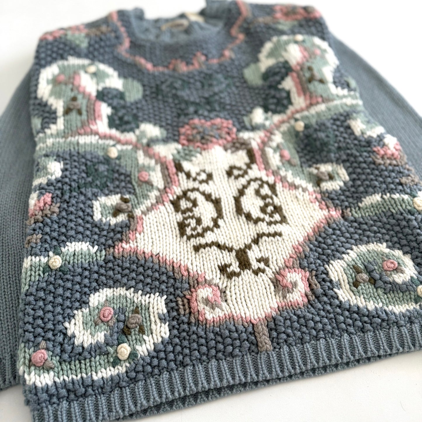 Vintage East West, Sweater