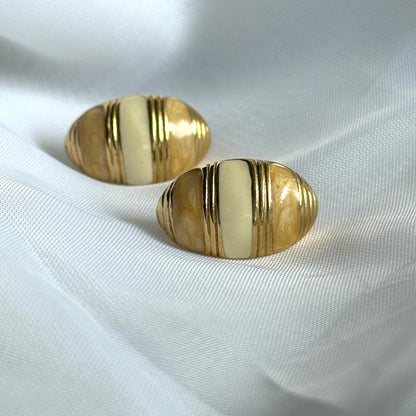 Vintage Cream and Gold Toned Earrings