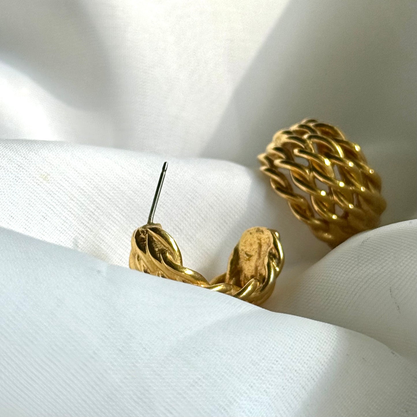 Secondhand Gold Toned Chain Earrings